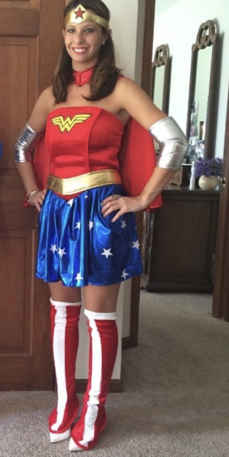 Wonder Woman posing | Rent Party Characters